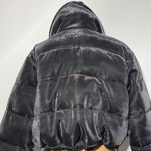 LOVERS + FRIENDS || 🔥HOST PICK🔥Silver & Black Metallic Puffer Jacket. Sz. XL - Picture 13 of 17